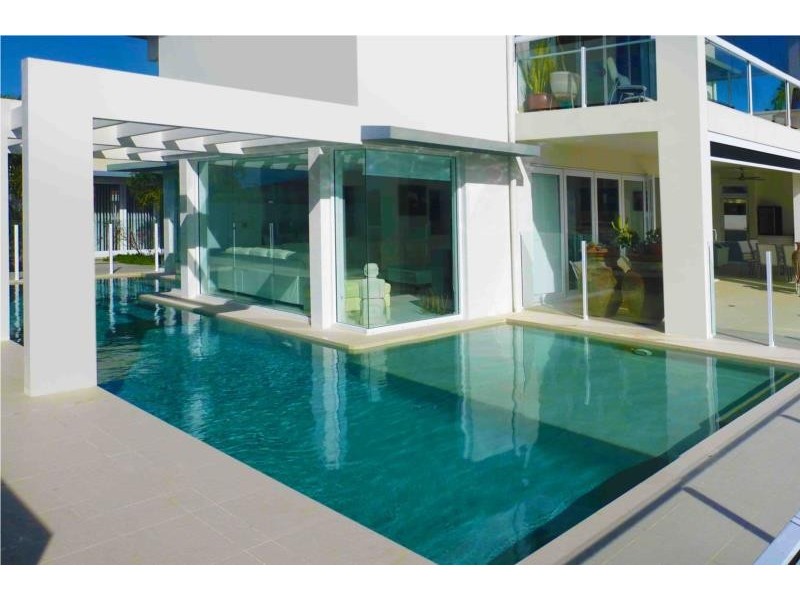 Broadbeach Waters QLD 4218