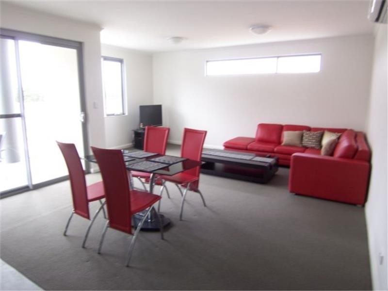 7/2 Bremer Promenade, East Perth WA 6004