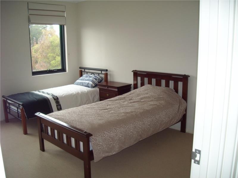 2/11 Brigid Road, Subiaco WA 6008