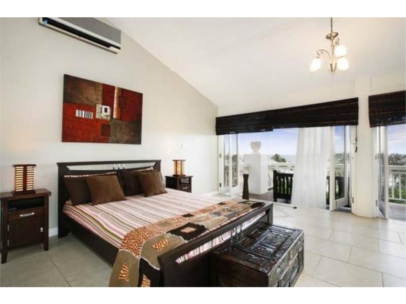 Trinity Beach QLD 4879