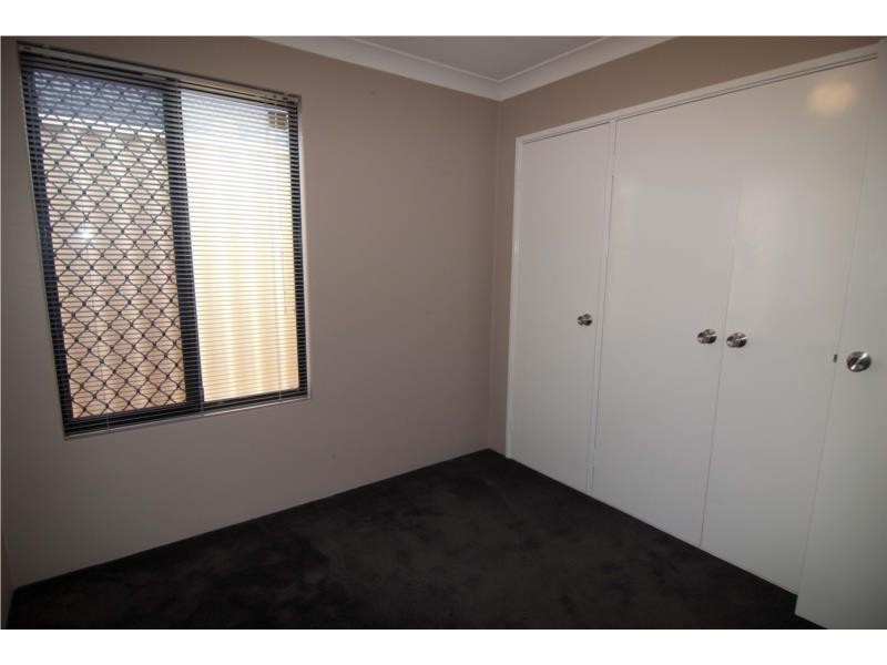 6/200 BURSLEM DRIVE, Maddington WA 6109