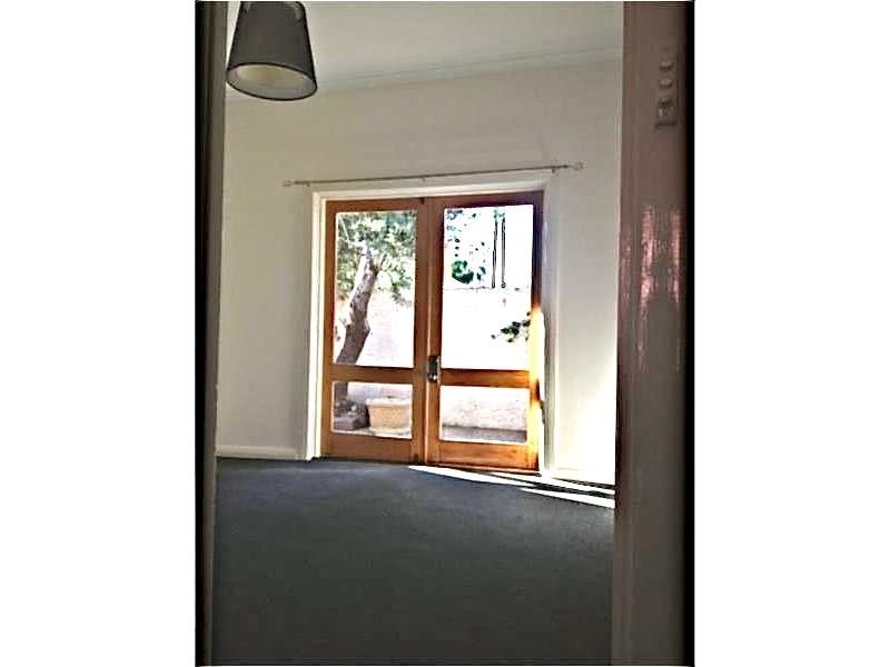 4A Lymington Street, Glenelg SA 5045