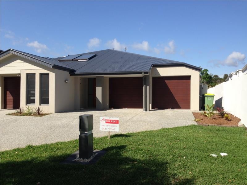 14 Compass Drive, Biggera Waters QLD 4216