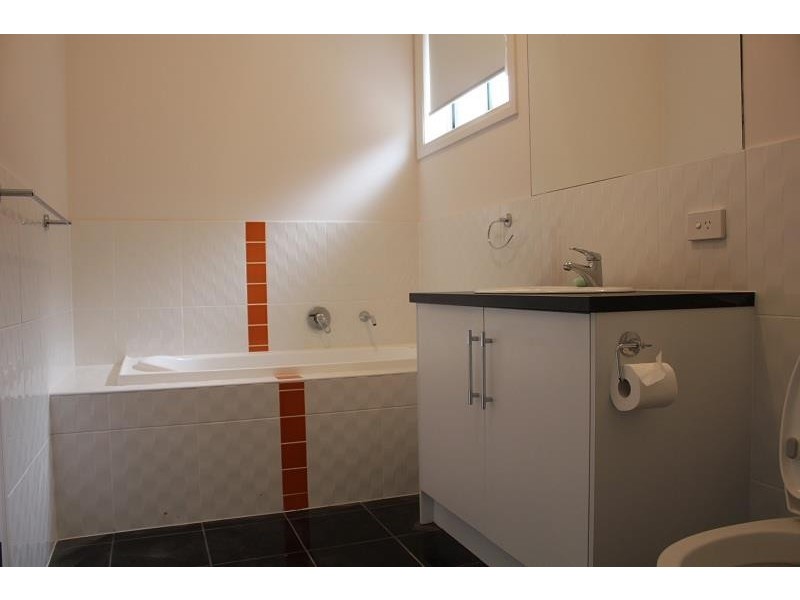 82 Collins Street, Clearview SA 5085