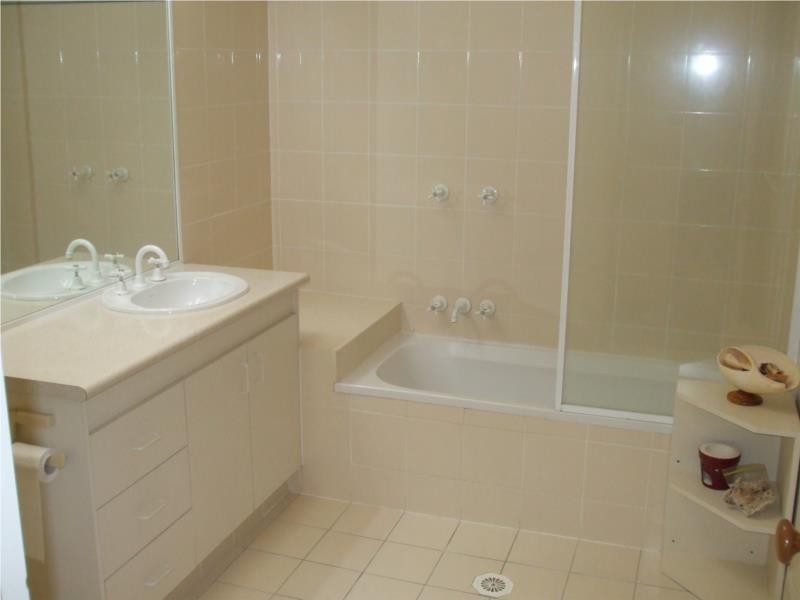 1 Township Drive, Burleigh Heads QLD 4220