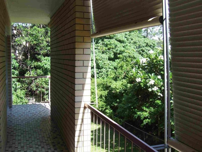 2/11 Daphne Street, Camp Hill QLD 4152