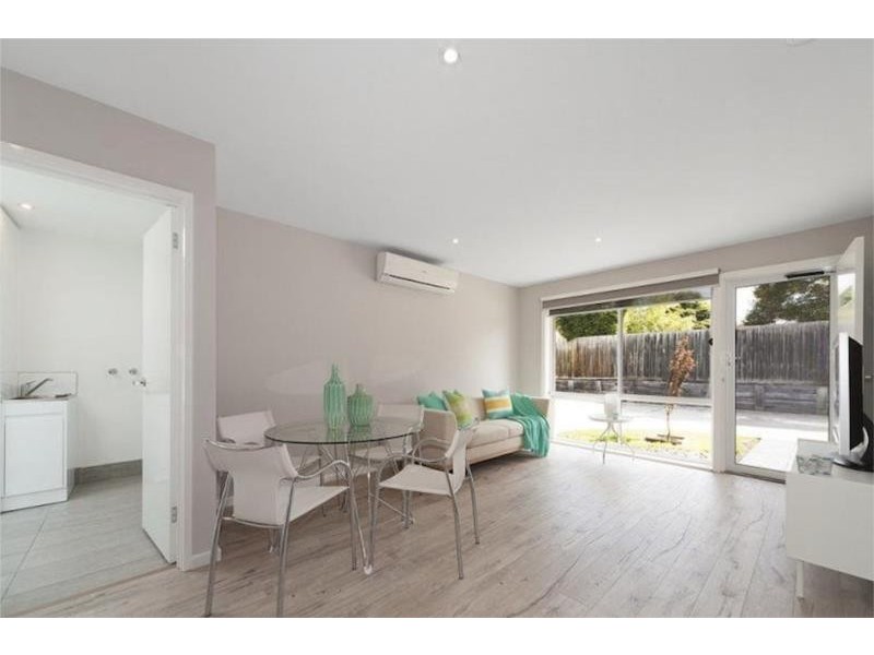 2/61 Bear Street, Mordialloc VIC 3195