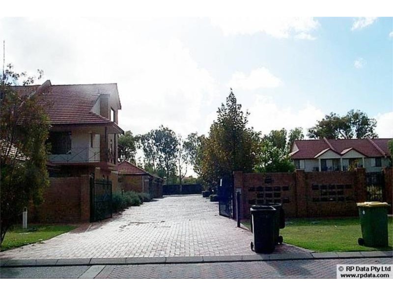 8/20 Gochean Avenue, Bentley WA 6102