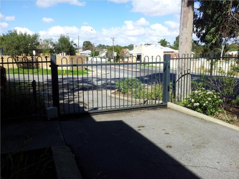 1/81 Leonard Street, Victoria Park WA 6100