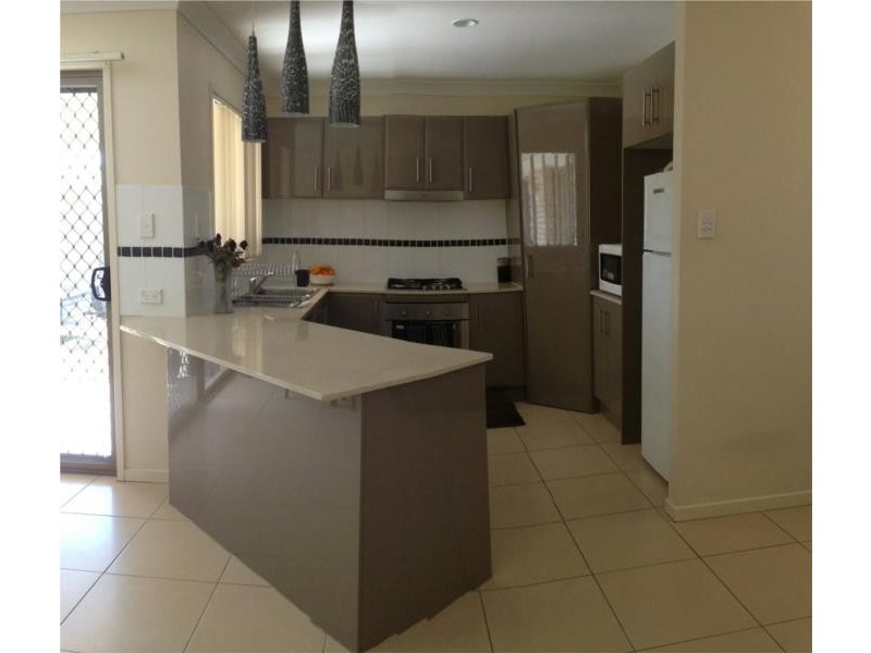 6 Barcombe Drive, Marsden QLD 4132