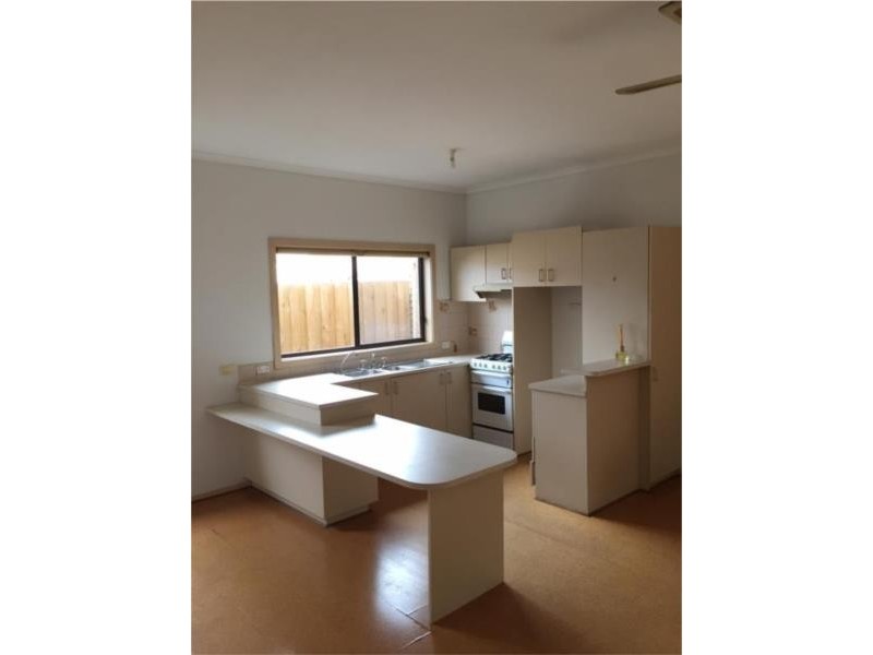 2/2 Wimborne Avenue, Chelsea VIC 3196