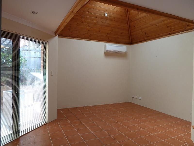 32A Minilya Avenue, White Gum Valley WA 6162