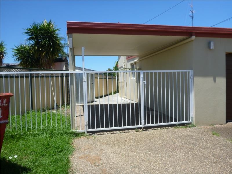 1/1 Bermuda Street, Broadbeach Waters QLD 4218