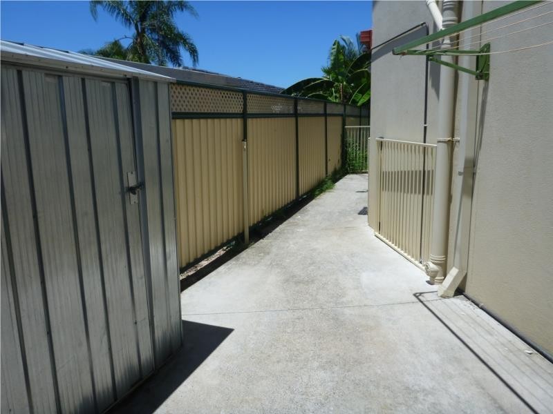 1/1 Bermuda Street, Broadbeach Waters QLD 4218