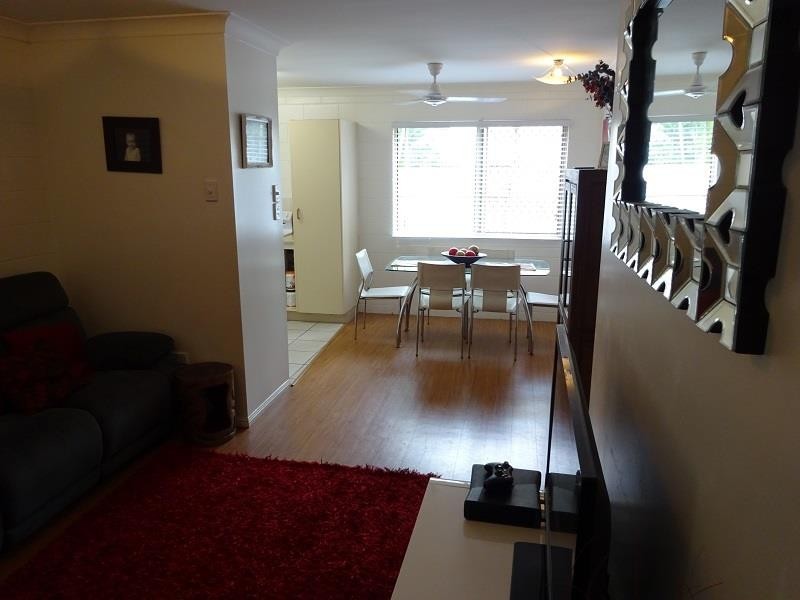 2/39 First Street, Railway Estate QLD 4810