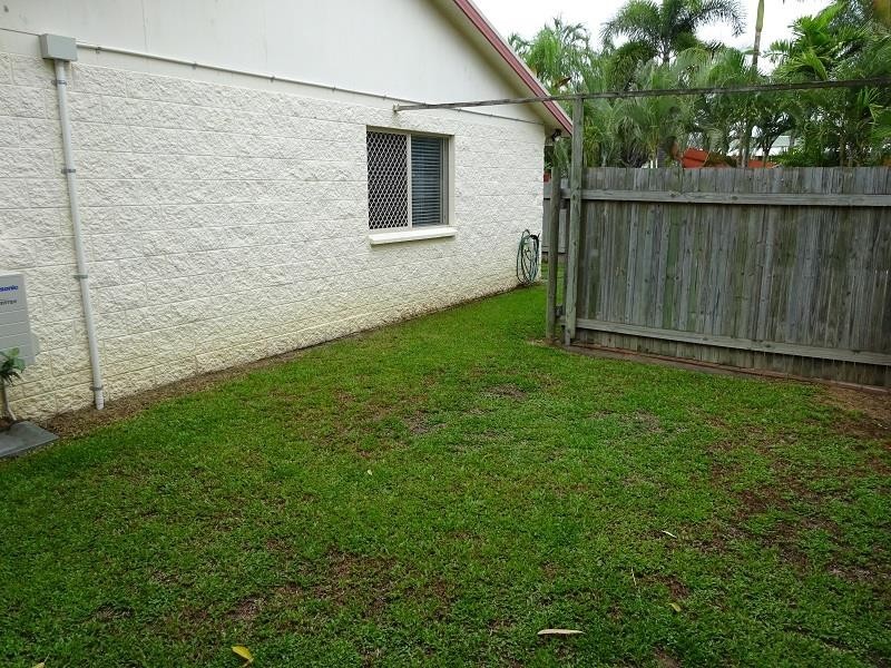 2/39 First Street, Railway Estate QLD 4810