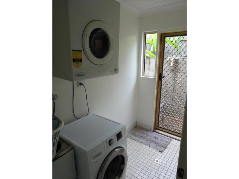 2/39 First Street, Railway Estate QLD 4810