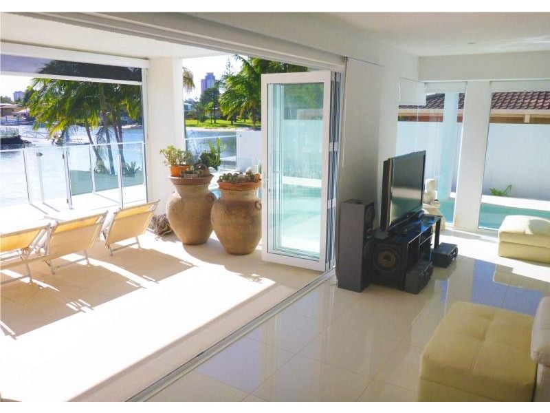 Broadbeach Waters QLD 4218