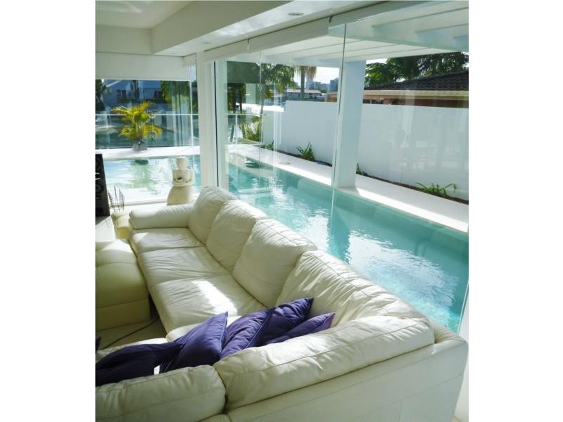 Broadbeach Waters QLD 4218