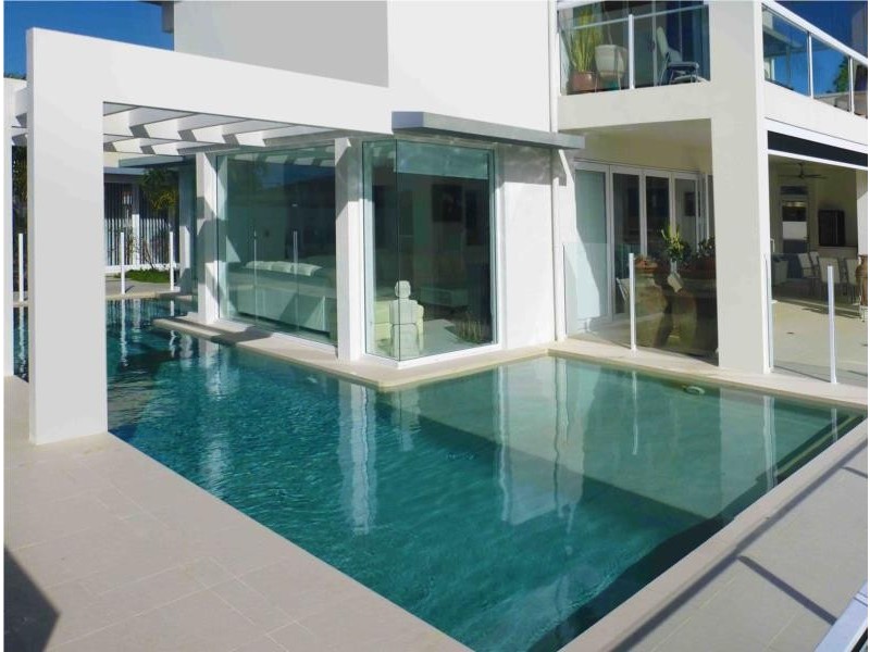 Broadbeach Waters QLD 4218