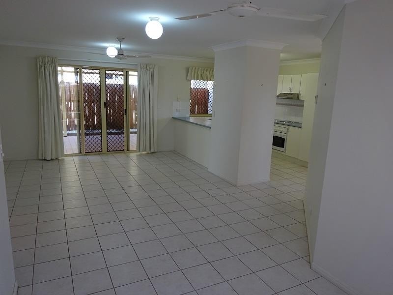 56 Estuary Parade, Douglas QLD 4814