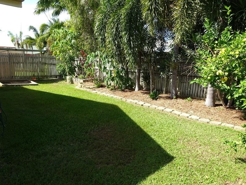 56 Estuary Parade, Douglas QLD 4814
