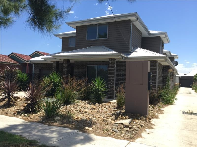 12 Gunnedah Street, Sunshine VIC 3020