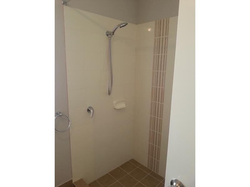 11 Narbonne Way, Piara Waters WA 6112