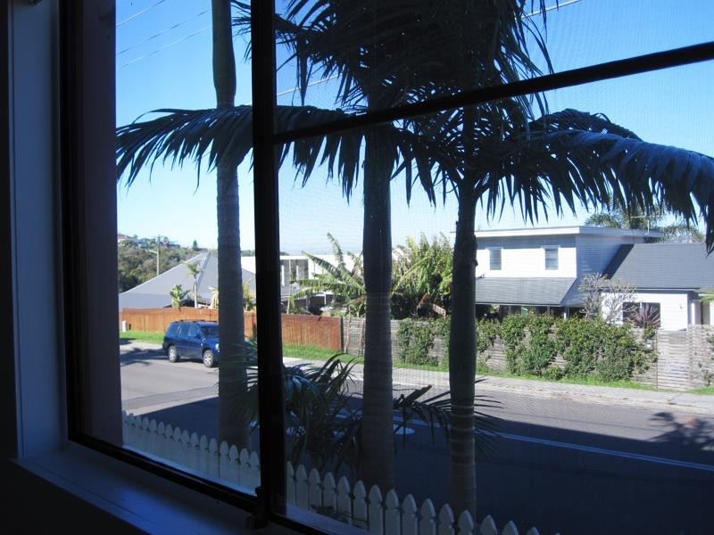 57 Griffin Road, North Curl Curl NSW 2099