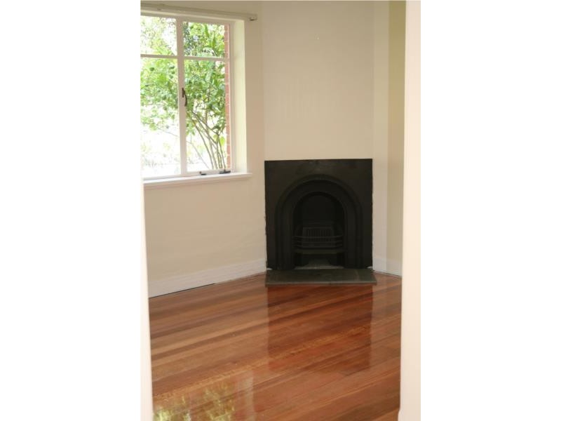 2 Warland Road, Hampton East VIC 3188