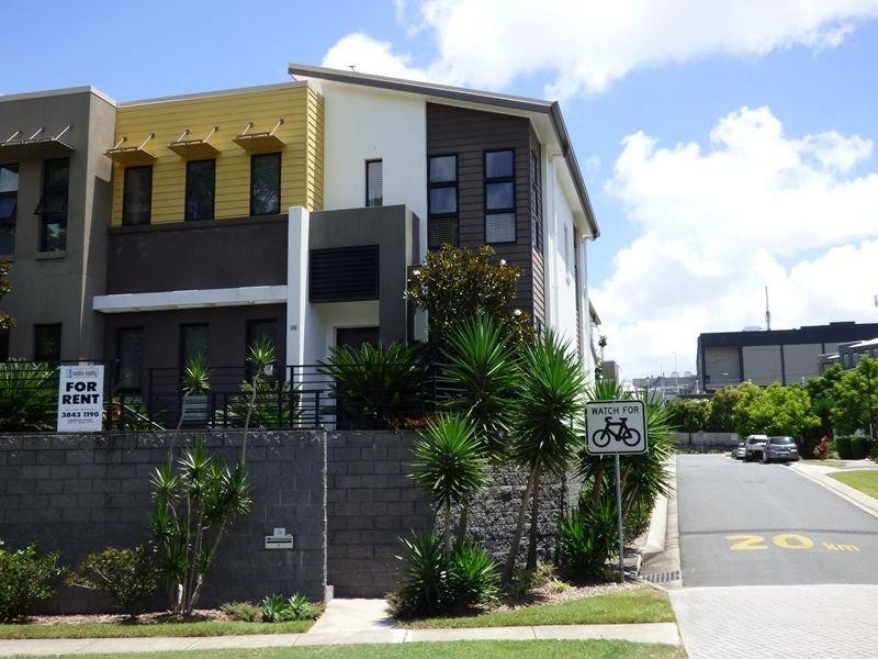 26/16 Surbiton Court, Carindale QLD 4152