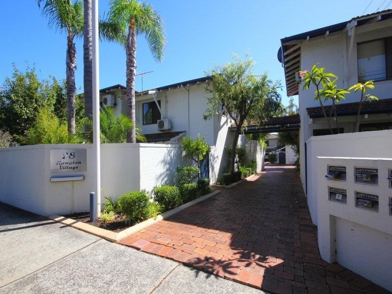 1/28 Kingston Avenue, West Perth WA 6005