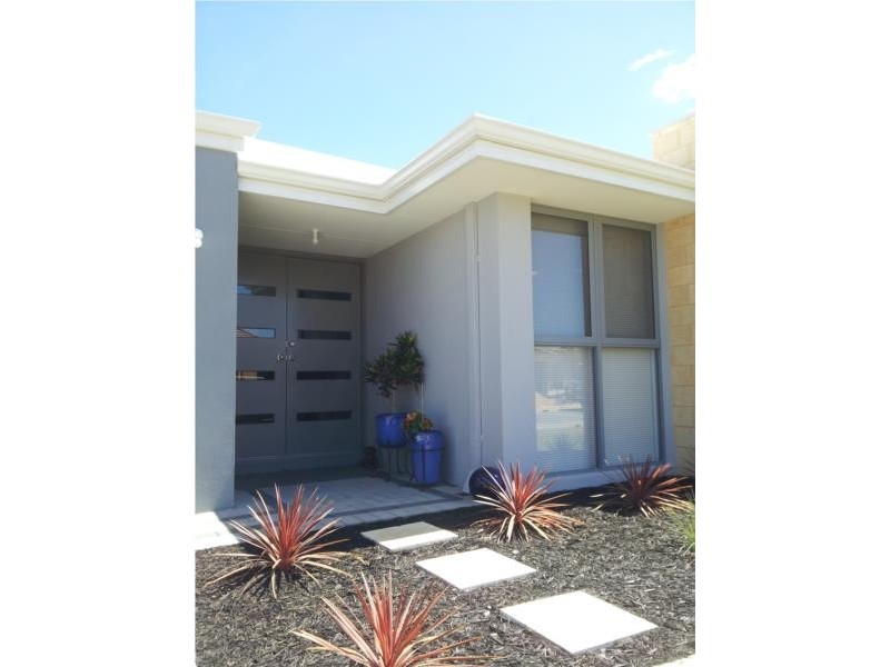 77 Sapphire Chase, Wellard WA 6170