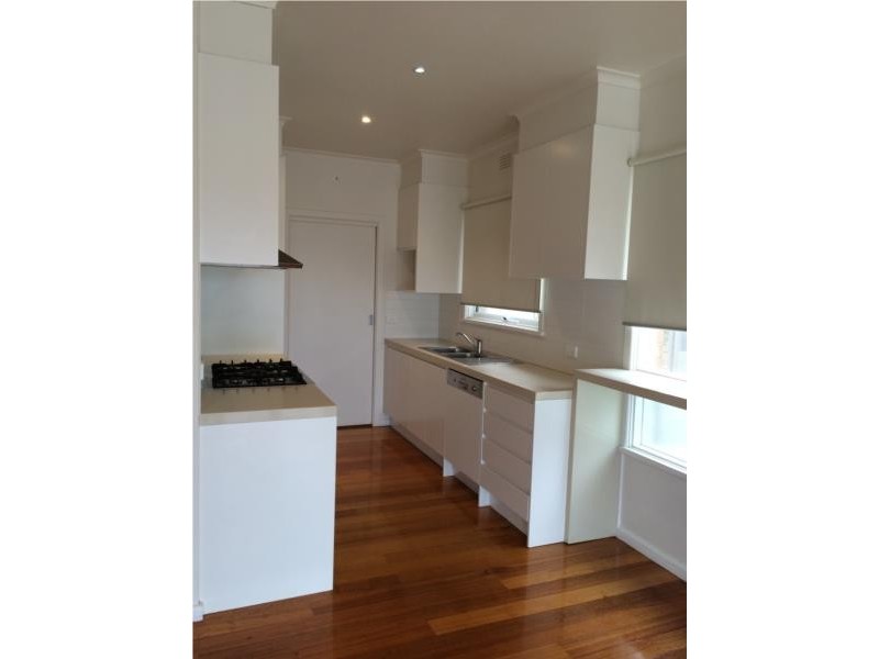 13 Genoa Street, Parkdale VIC 3195