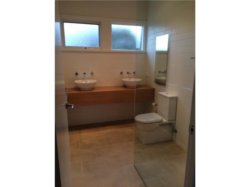 13 Genoa Street, Parkdale VIC 3195