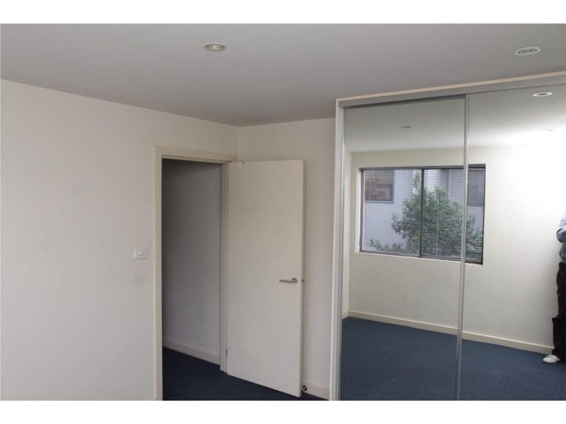 64 Wellington Street, St Kilda VIC 3182