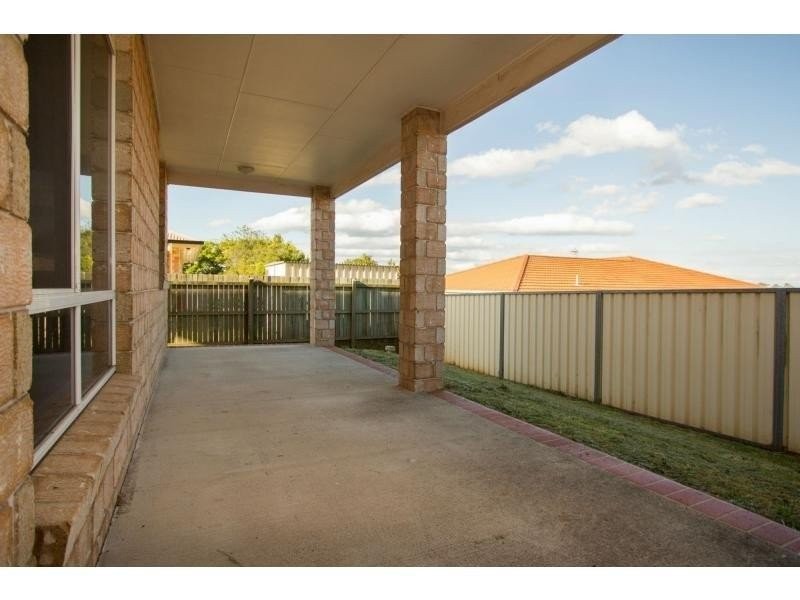 1/390 West Street, Kearneys Spring QLD 4350