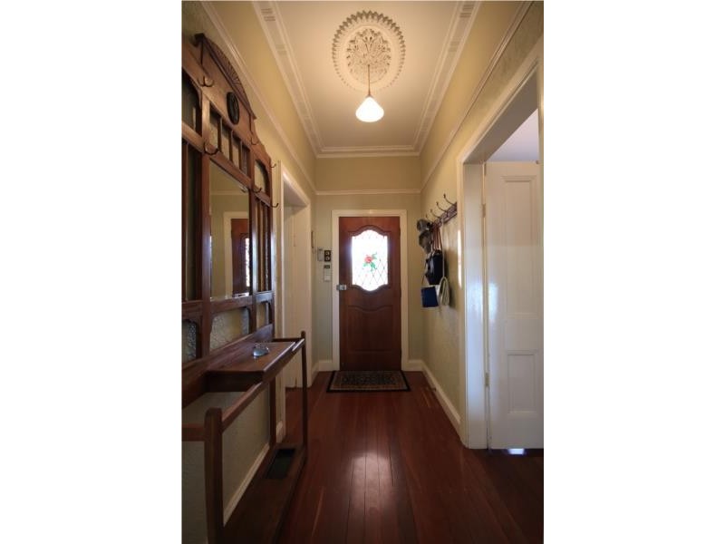 13 Grand Promenade, Bayswater WA 6053