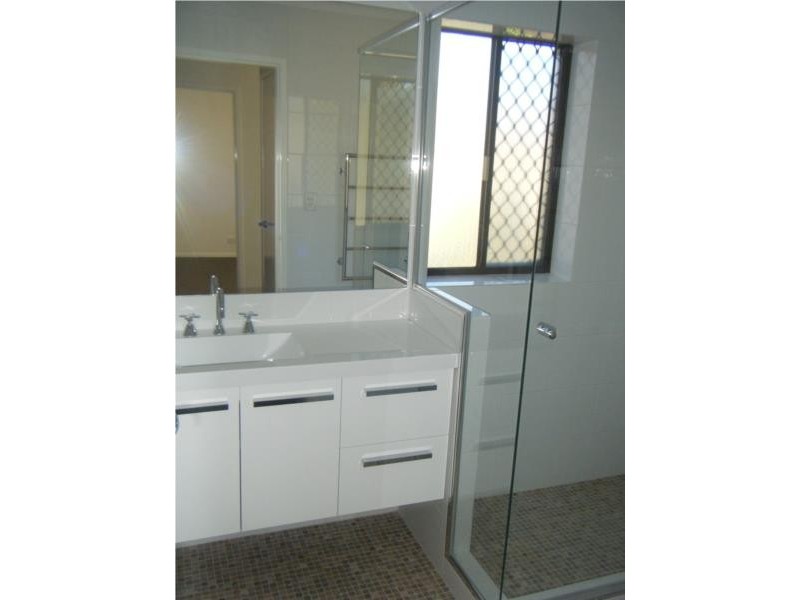 4/11 South Terrace, Como WA 6152