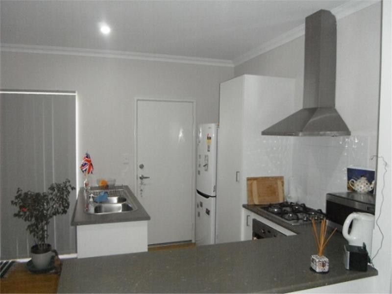 2/20 Smythe Street, Rockingham WA 6168