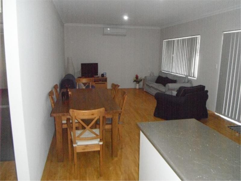 2/20 Smythe Street, Rockingham WA 6168