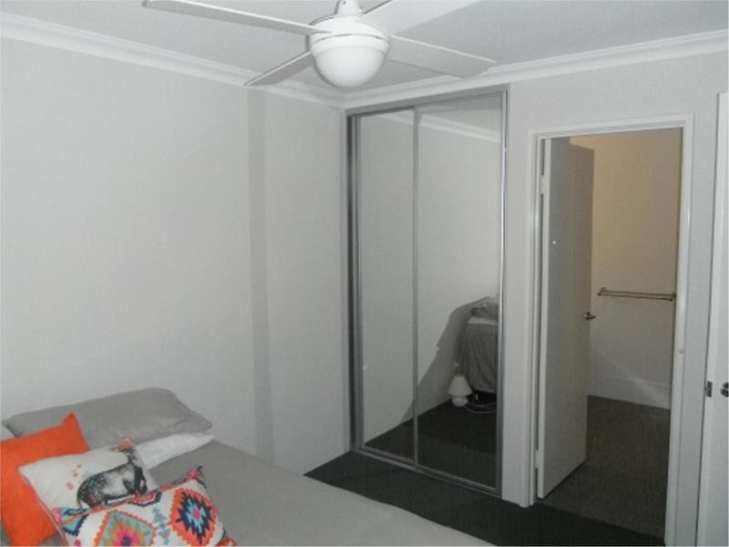 2/20 Smythe Street, Rockingham WA 6168