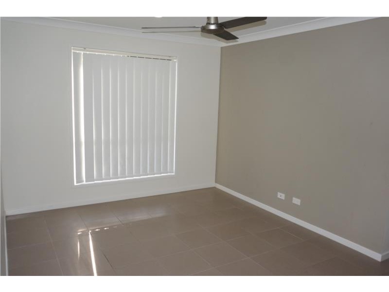 18 Sanur Street, Marsden QLD 4132
