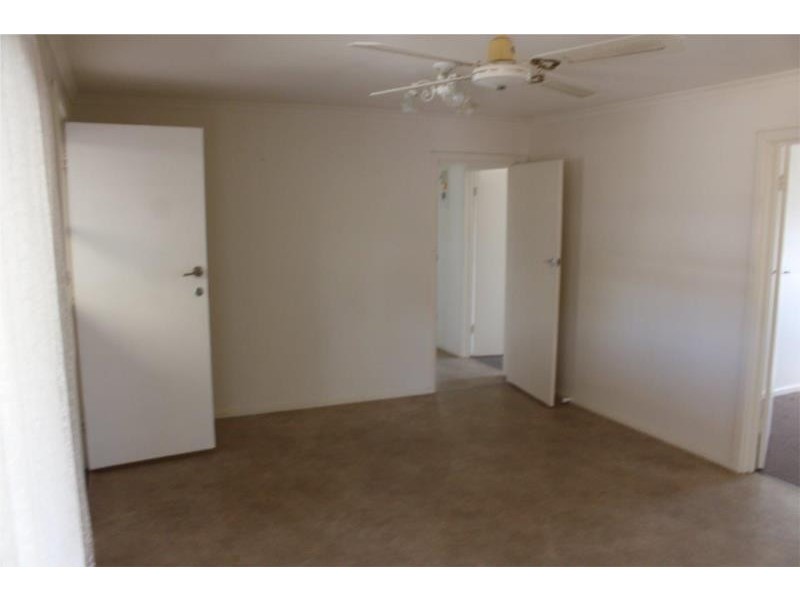 4 Eurunderee Avenue, Seacombe Gardens SA 5047