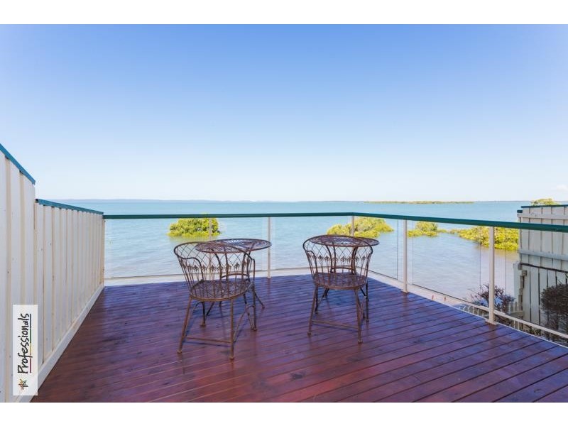 127 Shore Street North, Cleveland QLD 4163