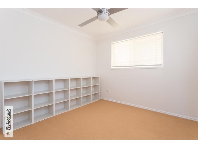 127 Shore Street North, Cleveland QLD 4163