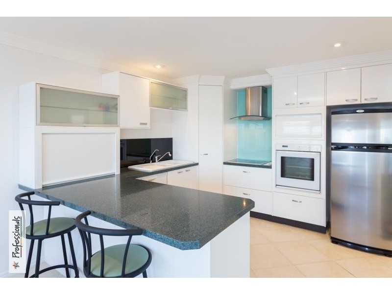 127 Shore Street North, Cleveland QLD 4163