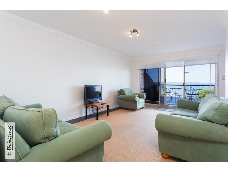 127 Shore Street North, Cleveland QLD 4163