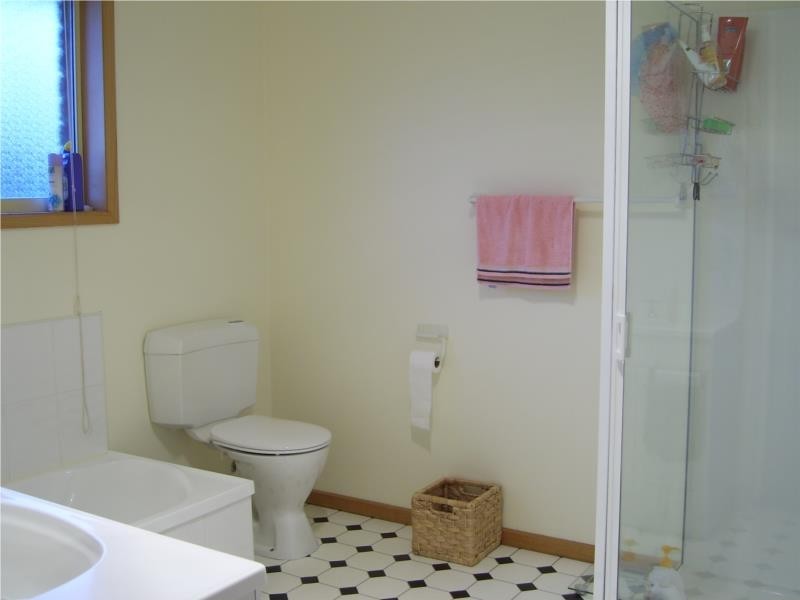 5/16 Pearsall Avenue, Blackmans Bay TAS 7052