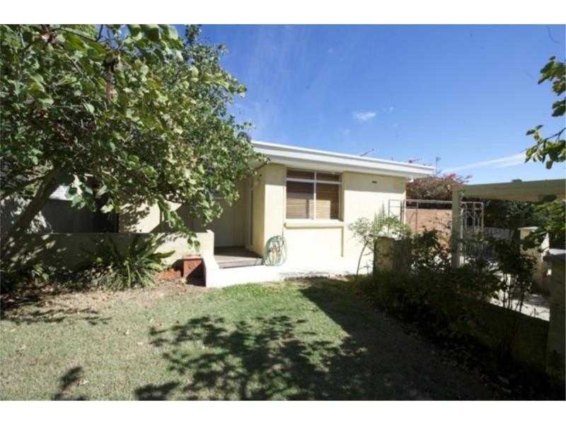 225 Alice Street, Doubleview WA 6018